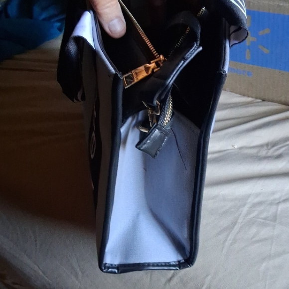 NEW bebe Black and Gray Tote Bag - Picture 2 of 8